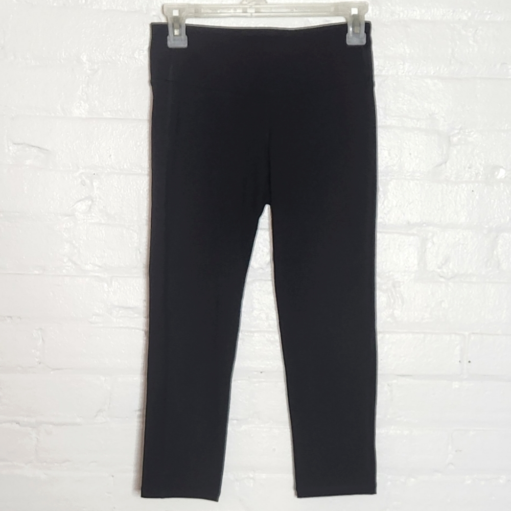 Old Navy Active Go-Dry Workout Capris